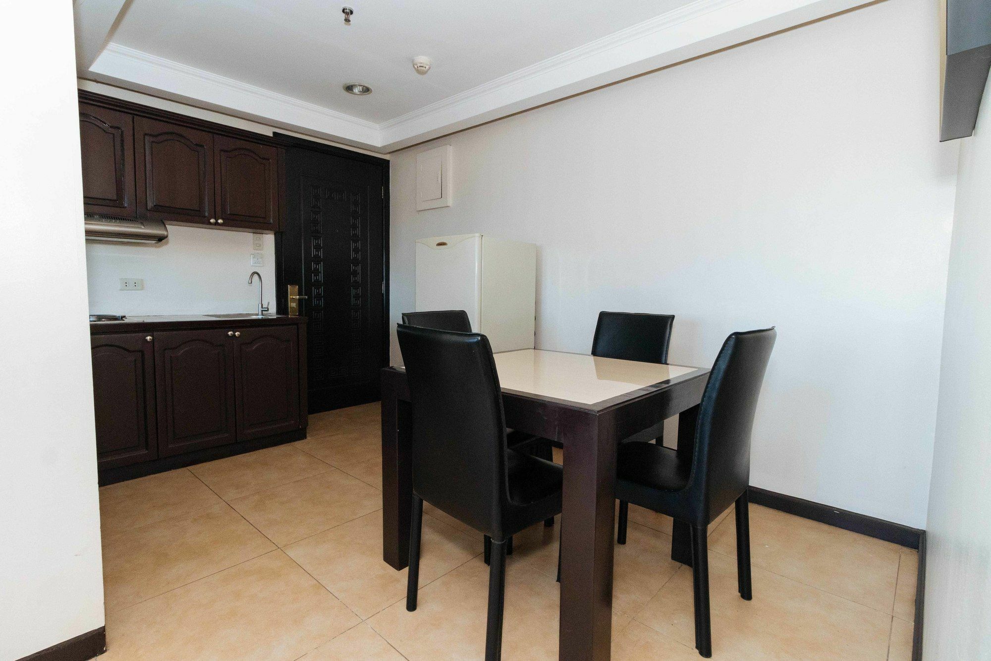 Super Oyo 791 Bell Mansion Hotel Quezon City Exterior photo